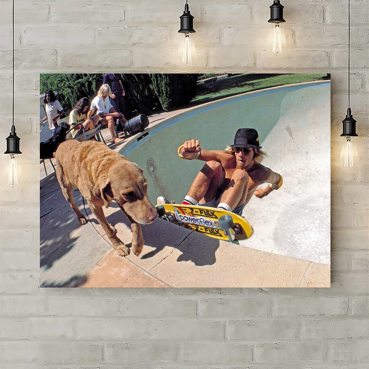 最終値下げDOGTOWN and Z-Boys vintage poster Dogtown and Z-boys Movie Poster Skateboard Surfer Gift Wall