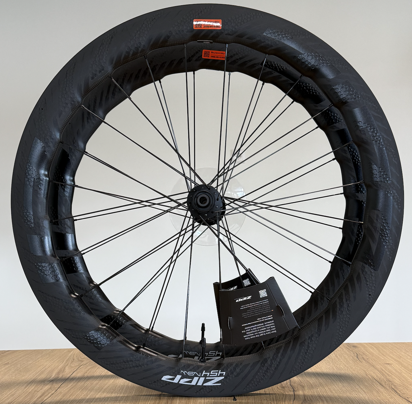 ZIPP 454nsw （前輪）ZIPP SUPER9 DISC（後輪） Zipp 454 NSW Tubeless Disc Brake Wheelset | NEW 2025 model