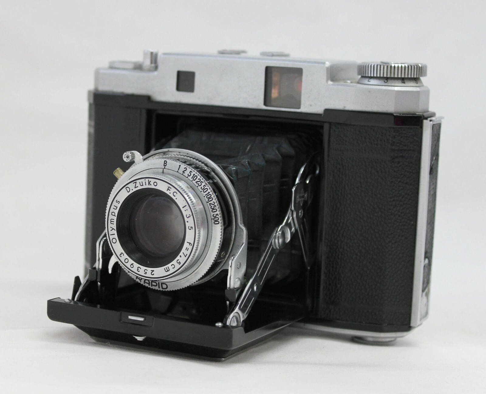 Mamiya 6 Six Model IVB 6x6 Rangefinder Camera w/ Olympus 7.5 Mamiya 6 Six Model IVB 6x6 Rangefinder Camera w/ Olympus 7.5