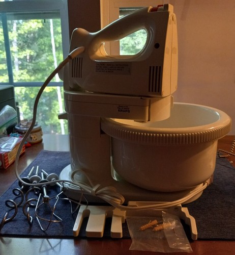 Bowl Stand Dough Hook Beater