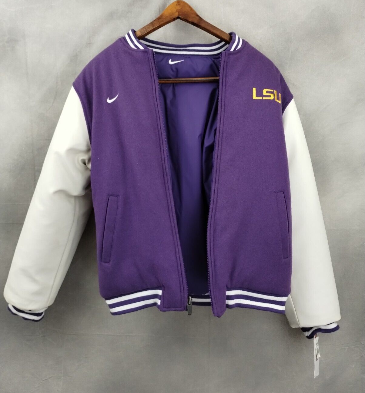 ナイキ NIKE ナイロンジャケット ルイジアナ州立大学 XL パープル LSU ナイキ NIKE ナイロンジャケット ルイジアナ州立大学 XL