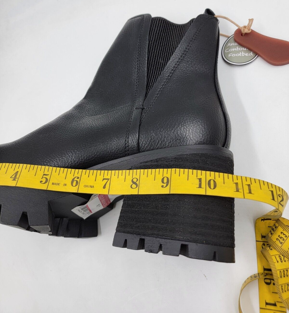 MIA Rusty Chelsea Lug Sole Ankle Booties Women's Black Round Toe Pull-On 8.5 - Picture 5 of 19