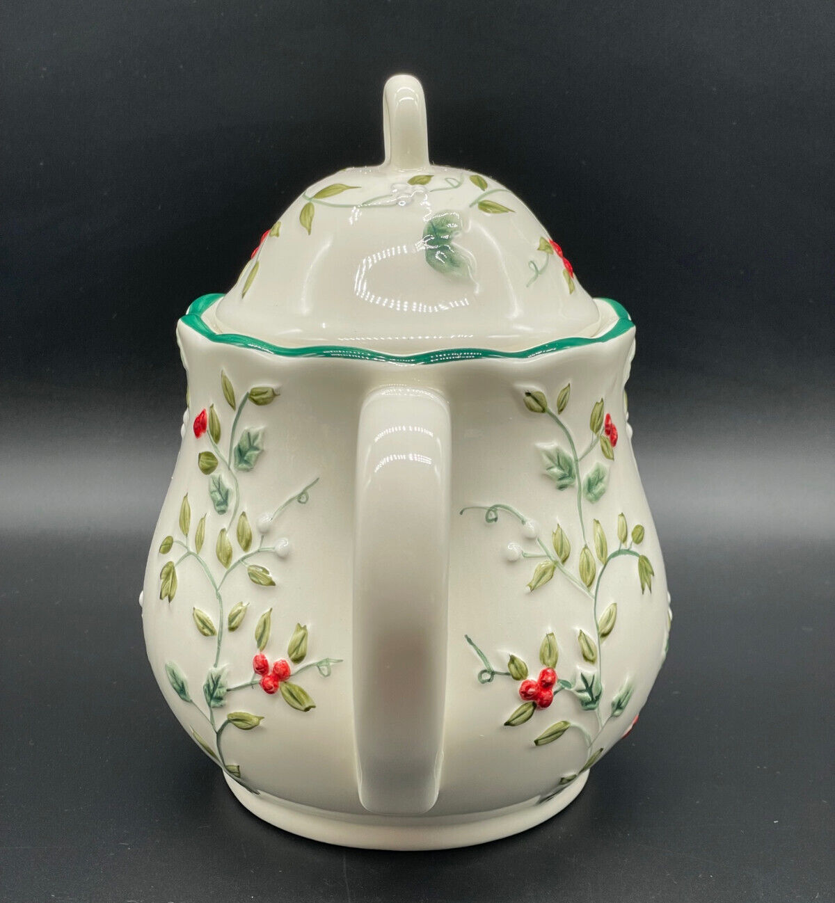 Pfaltzgraff winterberry teapot discount