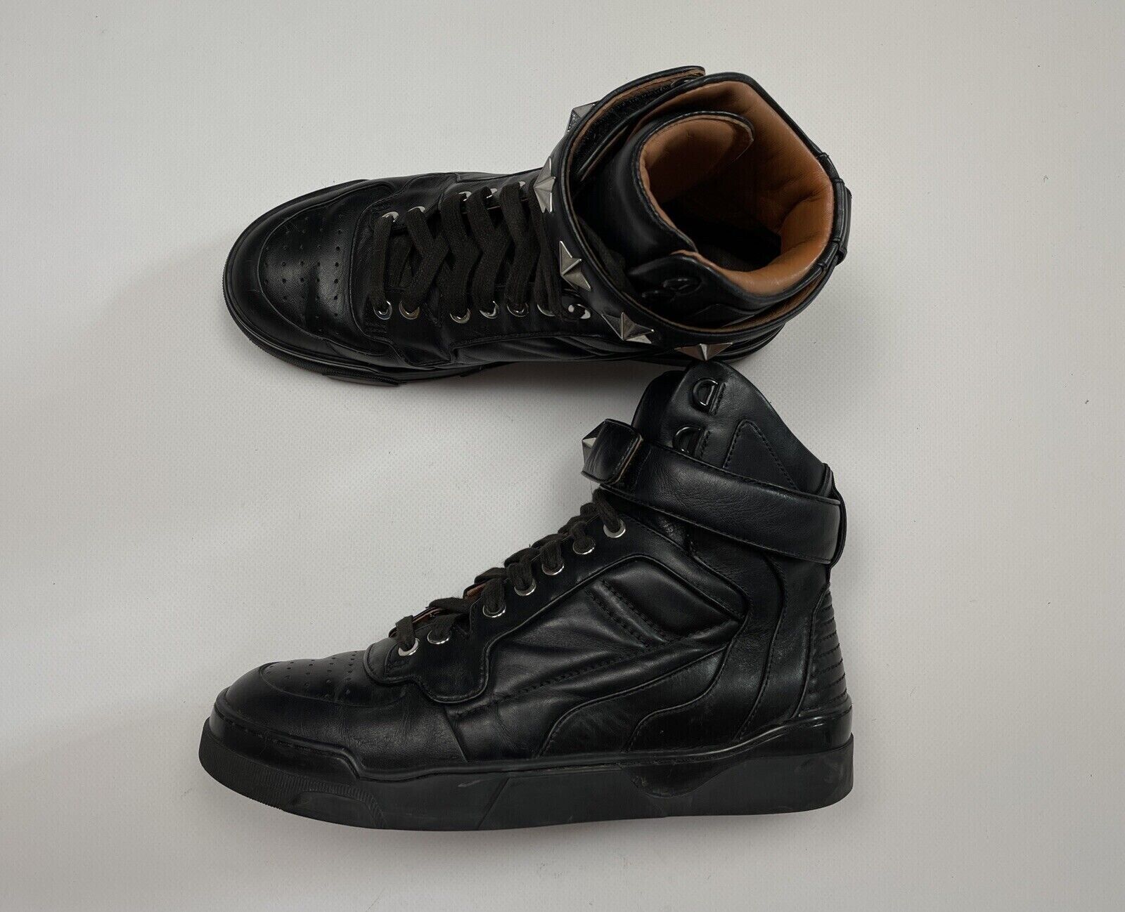 Givenchy Tyson Star black Leather High Top Womens Sneakers Givenchy Tyson Star black Leather High Top Womens Sneakers