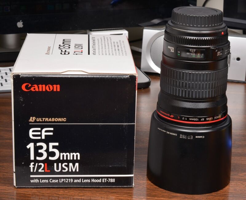 CANON USA EF 135mm F/2 USM L SERIES LENS F2 PORTRAIT LENS F CANON USA EF 135mm F/2 USM L SERIES LENS F2 PORTRAIT LENS F