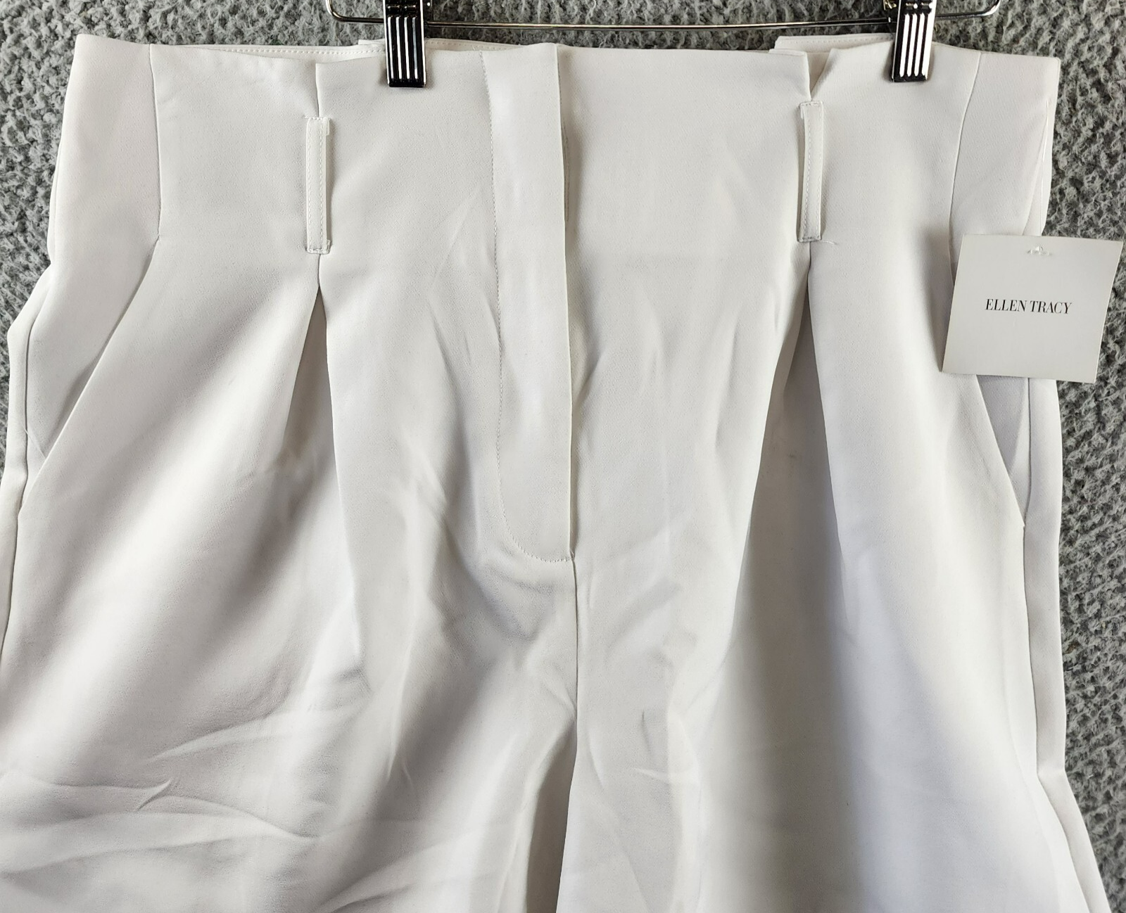 Ellen Tracy High Waisted Pleated Shorts Women's L White Zip Hook & Bar Closure - Picture 3 of 14