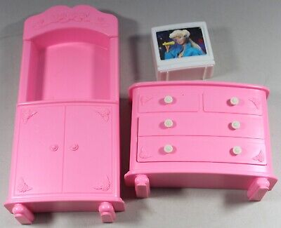 Vintage Mattel Pink Barbie Dresser & Entertainment Center Hutch 1993 & TV