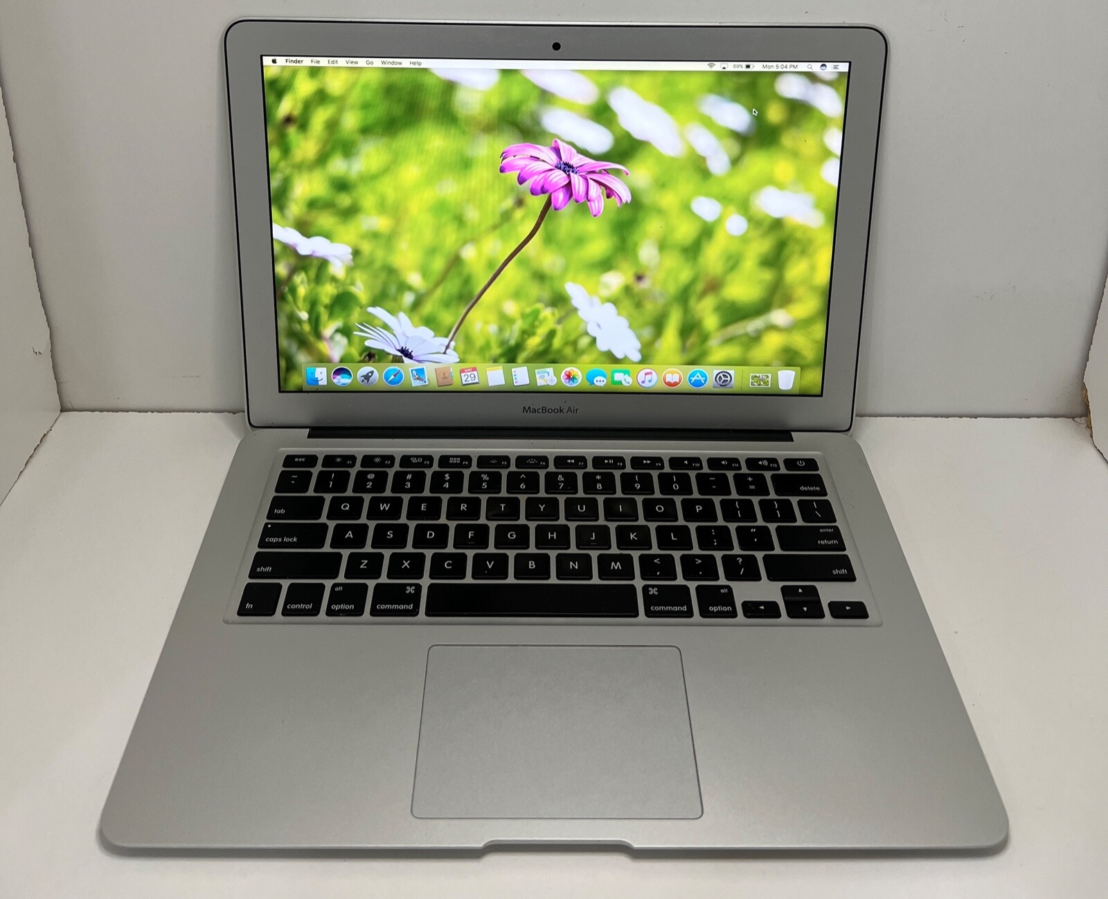 Apple MacBook Air 13 Apple MacBook Air 13