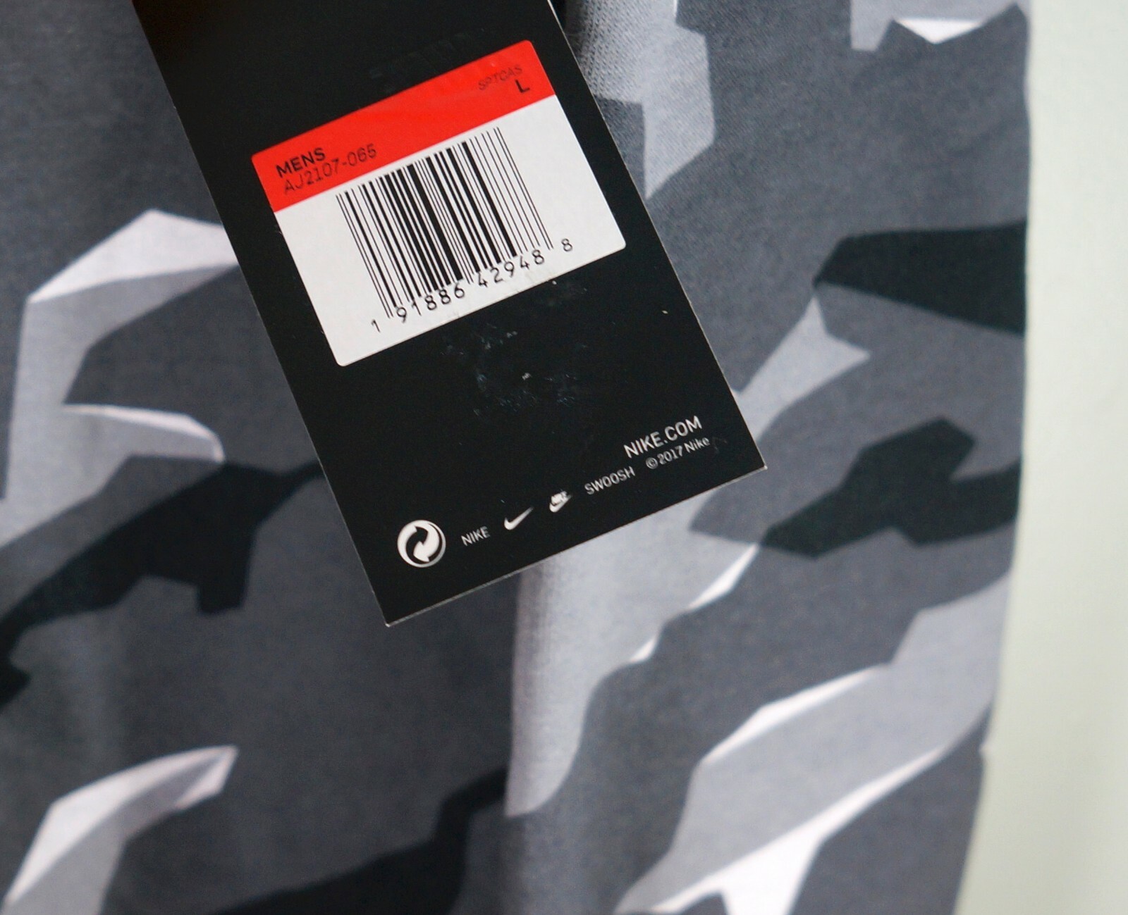 New Nike Sportswear Club Camouflage Camo Crew Sweatshirt Men's Sz L AJ2107-065