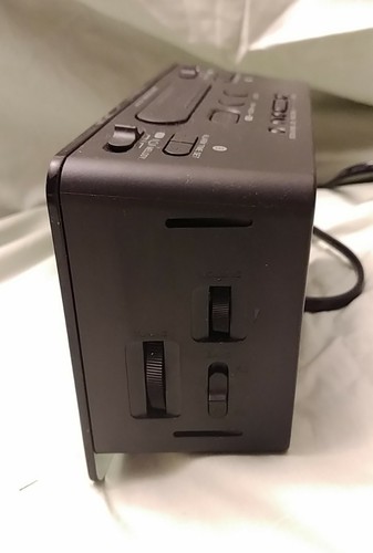 Sony Dream Machine Digital AM/FM Black Clock Radio Green LED ICF-C414