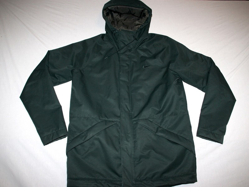 green nike coat
