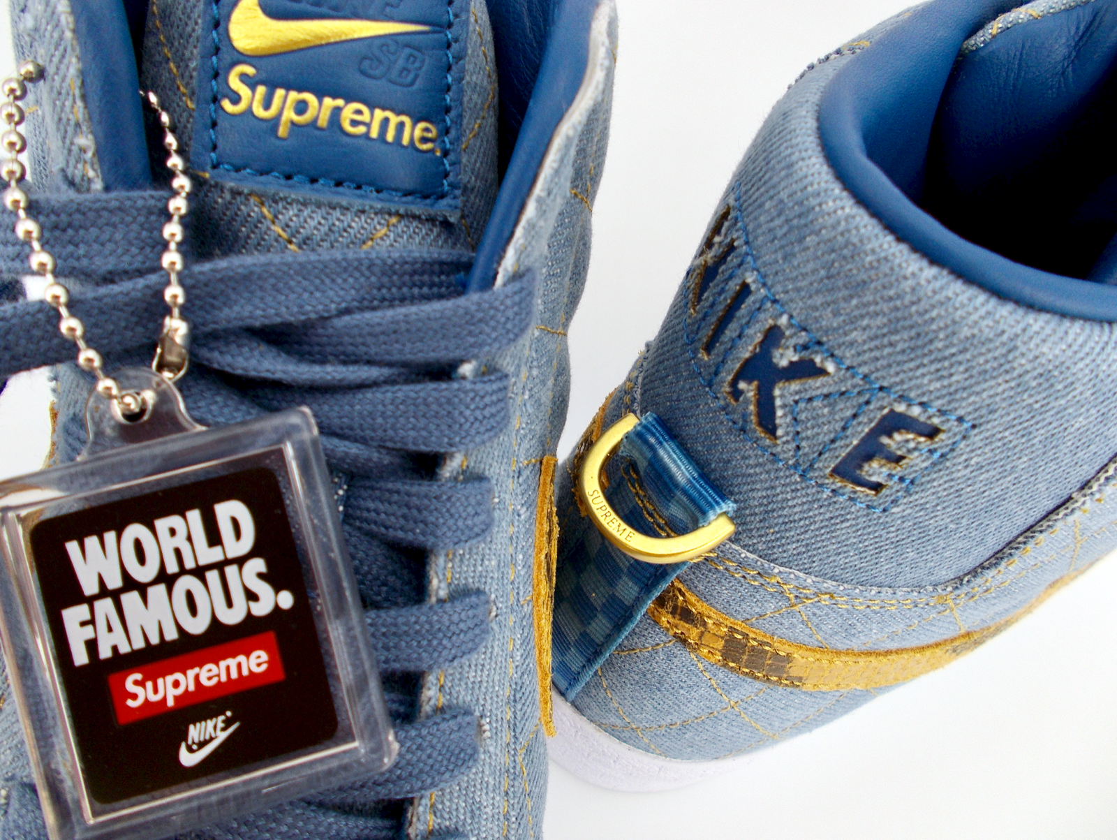 Nike SB Blazer Mid QS Supreme 