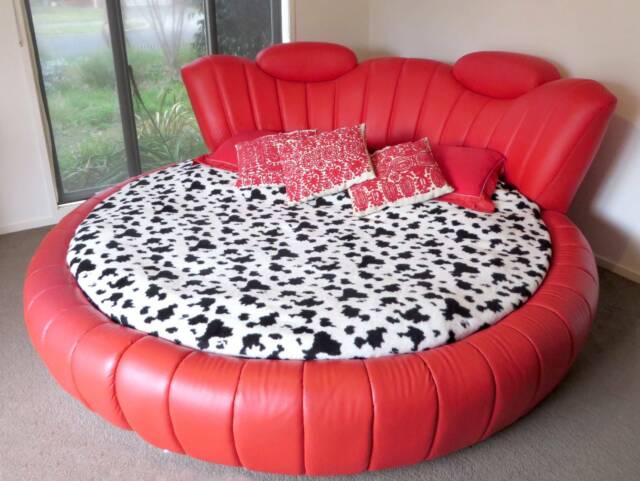 New Large Round Bed for Small Space