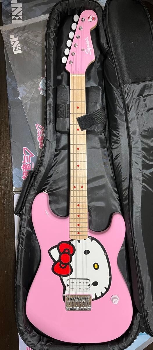 ギター Fender Hello Kitty Stratocaster Squier Limited Edition Hello Kitty Stratocaster | Guitar World