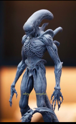 Aien xenomorph   Perfect organism 35cm Standing posture Statue Figure  In Stock