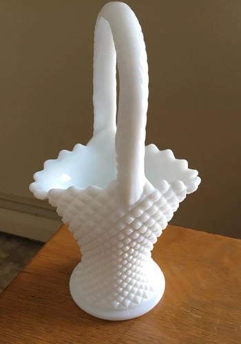 Vintage UNMARKED White Milk Glass DIAMOND QUILTED LOOK Basket W/Handle