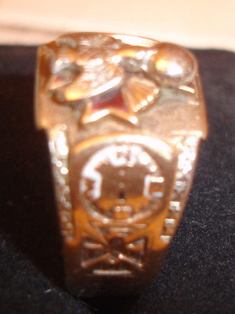 Vintage K of C Knights of Columbus 10K Gold Ring Sz 12.5