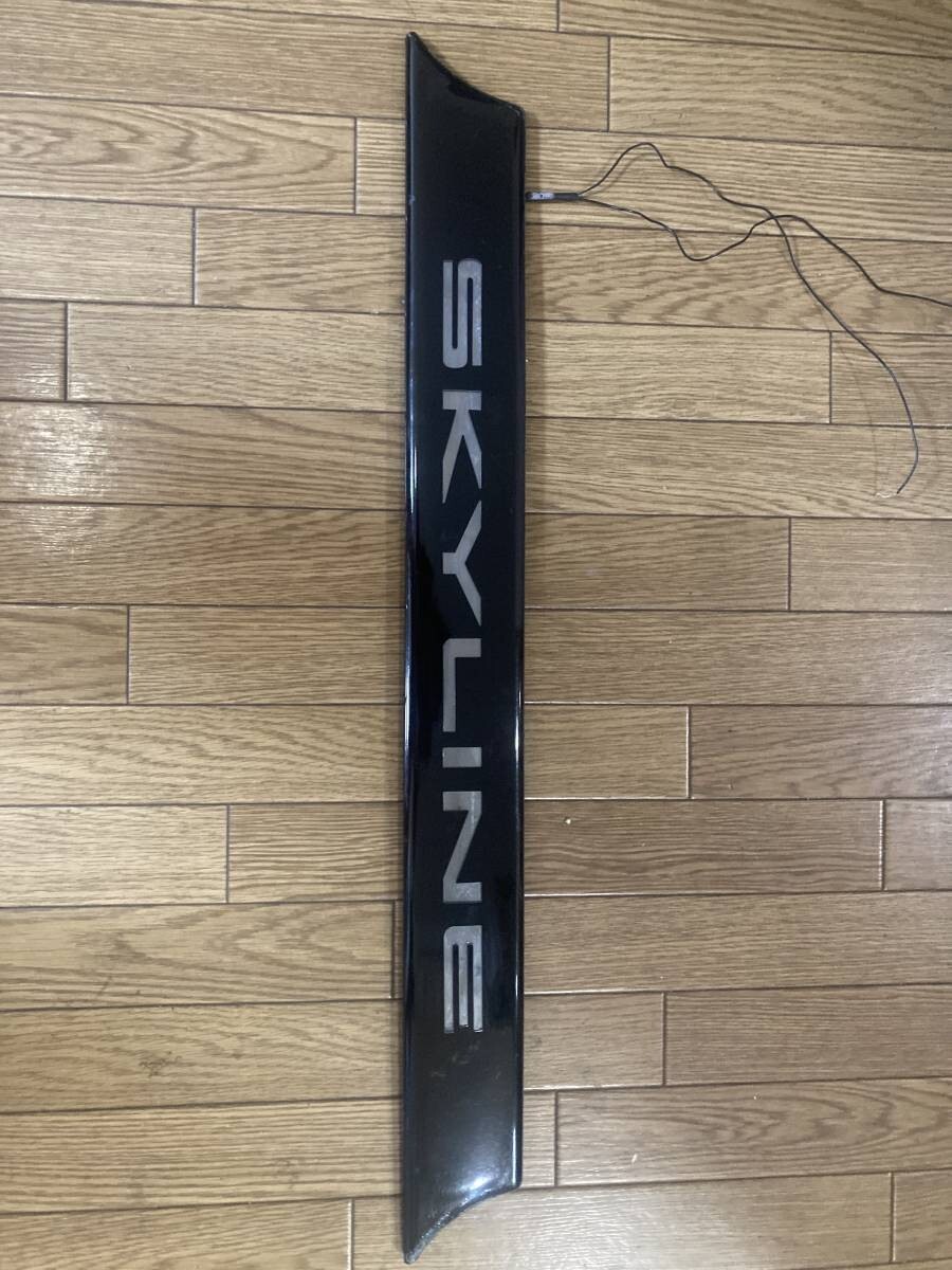 日本限定盤 FKJ / Skyline / Go Back  Nissan Genuine Option R32 Skyline Rear Finisher Garnish