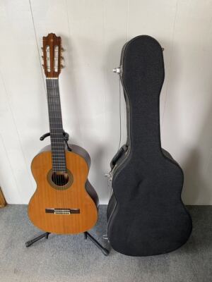 Classical Acoustic Guitar Yamaha C-300 Natural Made in Japan