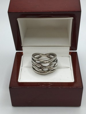 STERLING SILVER INTERLOCKING RING (EB1019378)