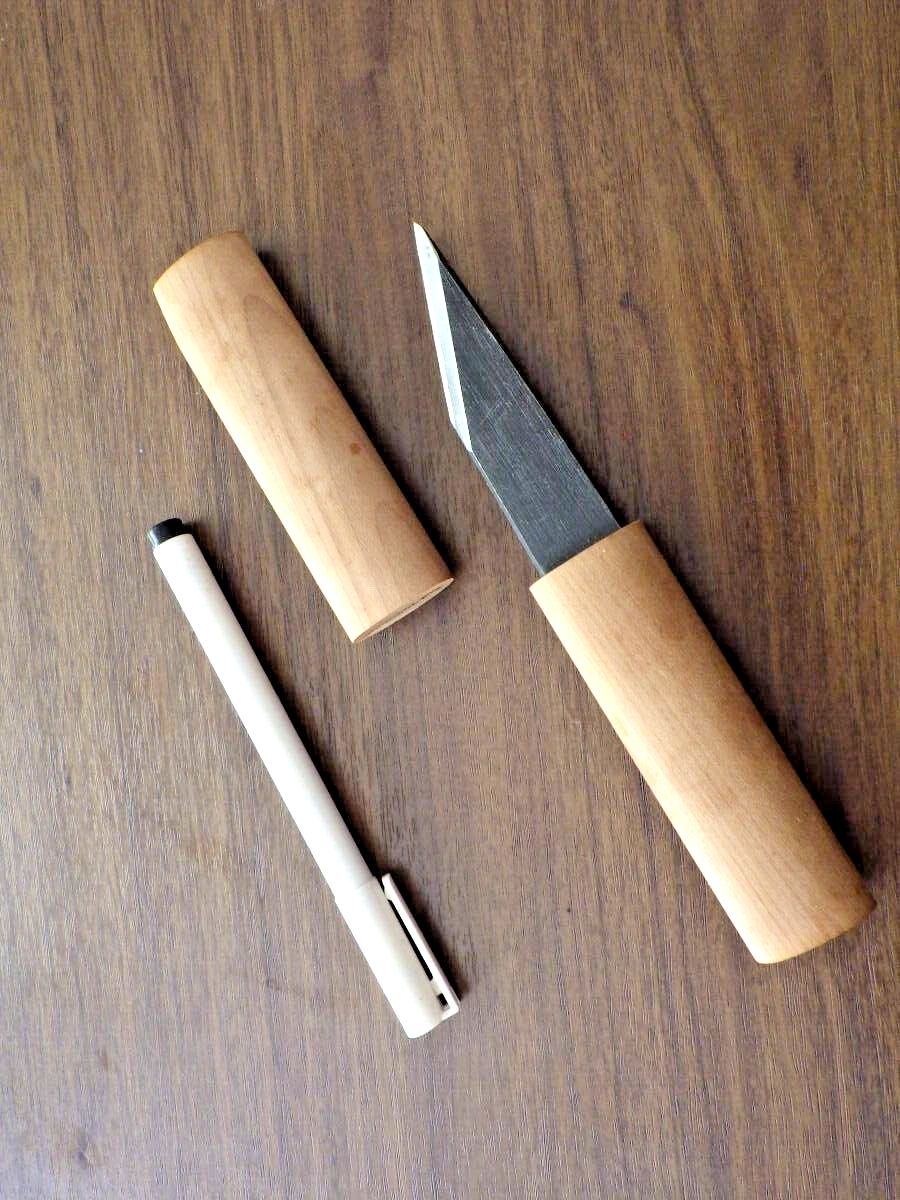 剣　カタナ新アサルト約14ポンドマシーンのすり傷も少なく美品　使用30ゲーム。 Amazon.co.jp: Sendos Chilwen AK74銃剣、[6Х4]トレーニング