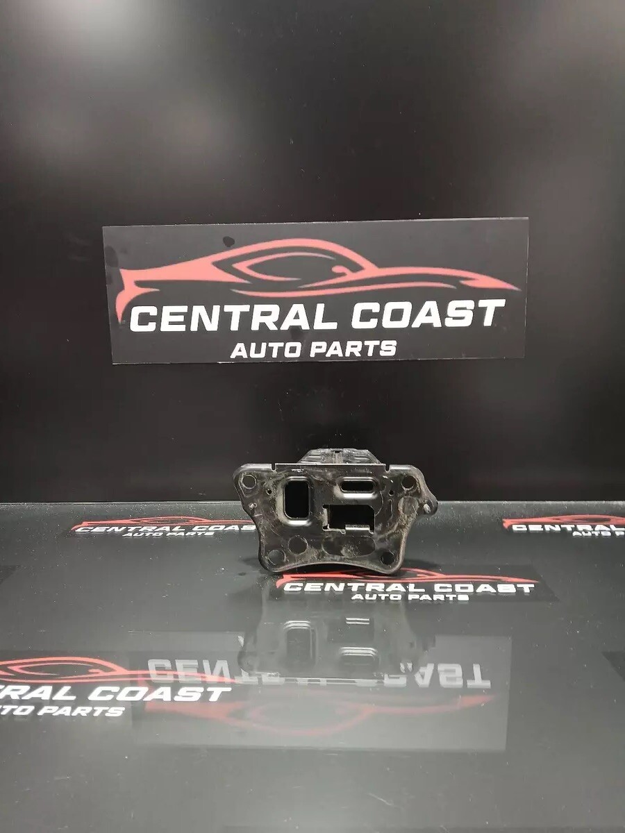2013 Lexus Is250/is250c FRONT BAR BRKT/REINFORCEMENT RIGHT BRACKET GSE20R SEDAN 10 image 2