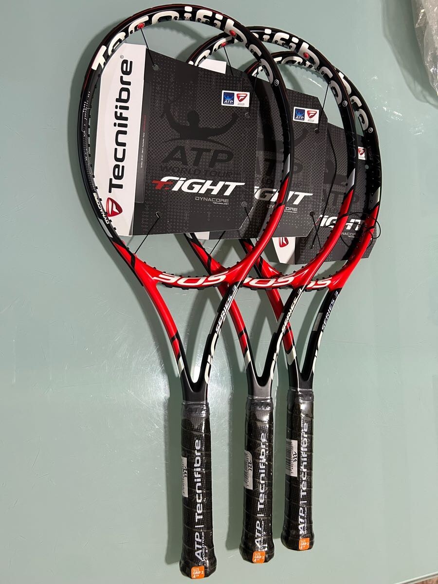 Technifibre T FIGHT 305 2本セット　g3 Tecnifibre T-Fight Dynacore 305 Medvedev mold 18x19 95 sq