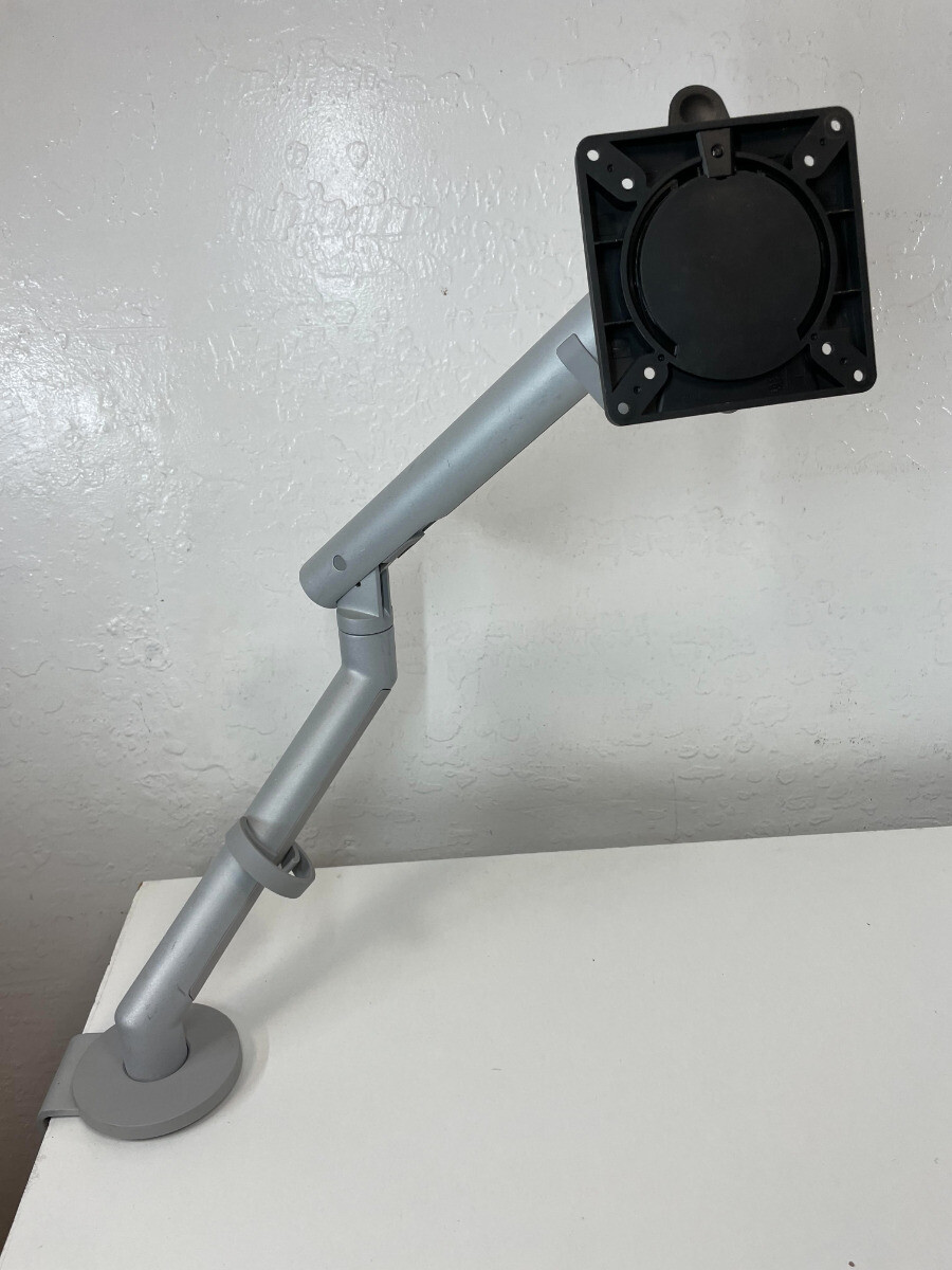未開封 Herman Miller Flo Monitor Arm Silver Flo Monitor Support – Herman Miller Store CA