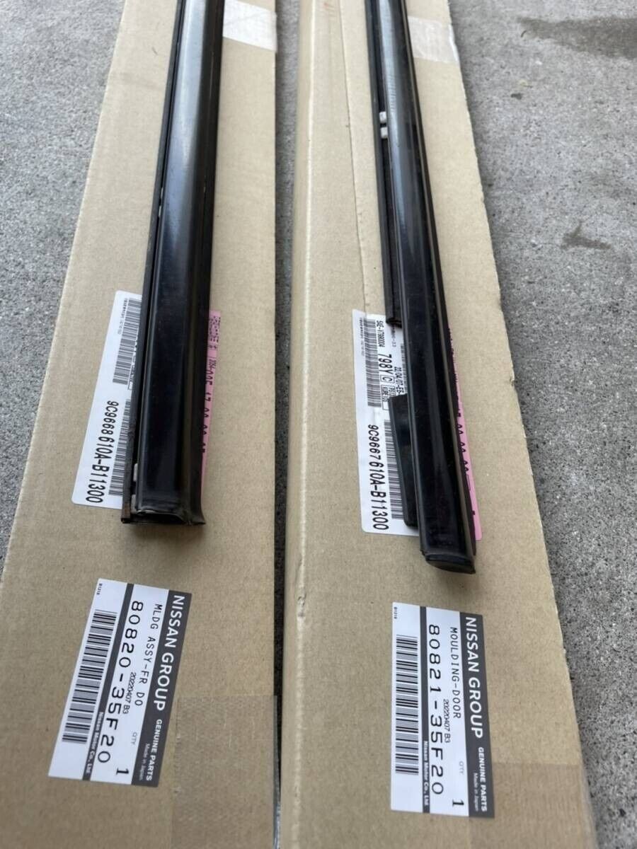 180sx s13シルビア ドアモールセット Nissan S13 240SX Silvia 180SX Genuine Front Door Outside