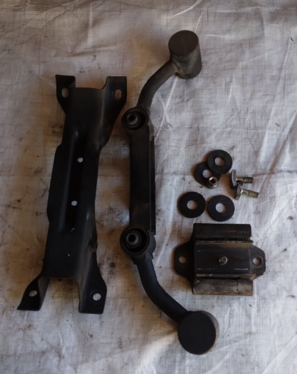 RC★様 Nissan 1986 300ZX Z31 Power Steering Pump Mount Support
