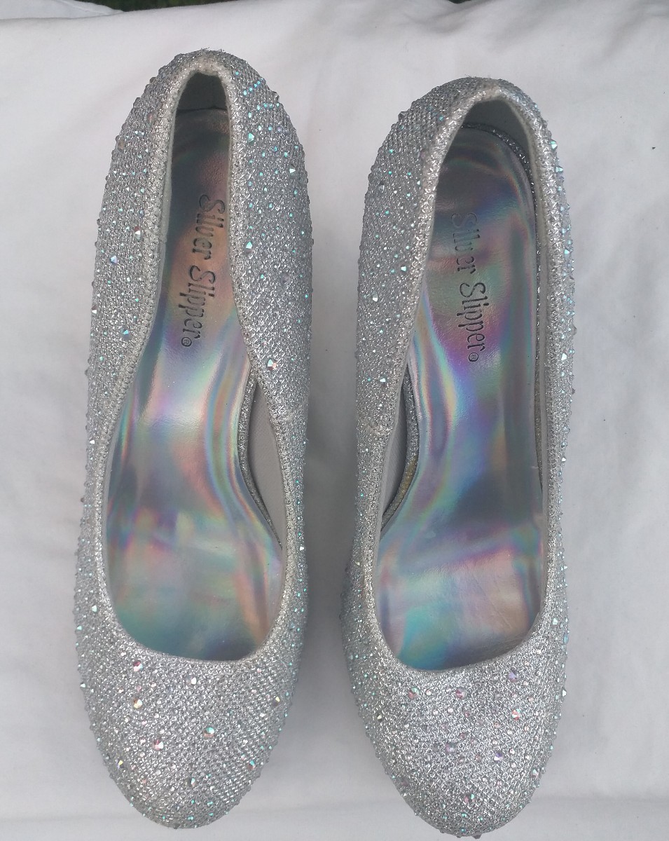 SILVER SLIPPER MIRAGE IRIDESCENT  WOMEN'S CRYSTAL RHINESTONE  PUMPS HEELS SZ 8.5