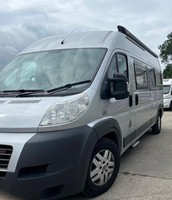 I H Mototorhomes 600RL