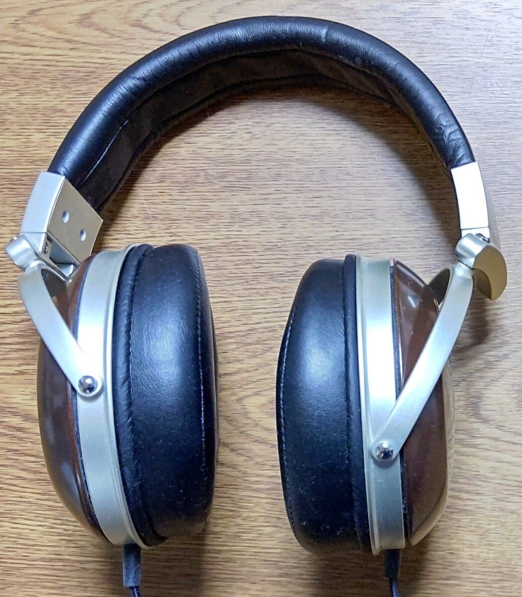 Used Denon AH-D5000 Over The Ear Stereo Headphones