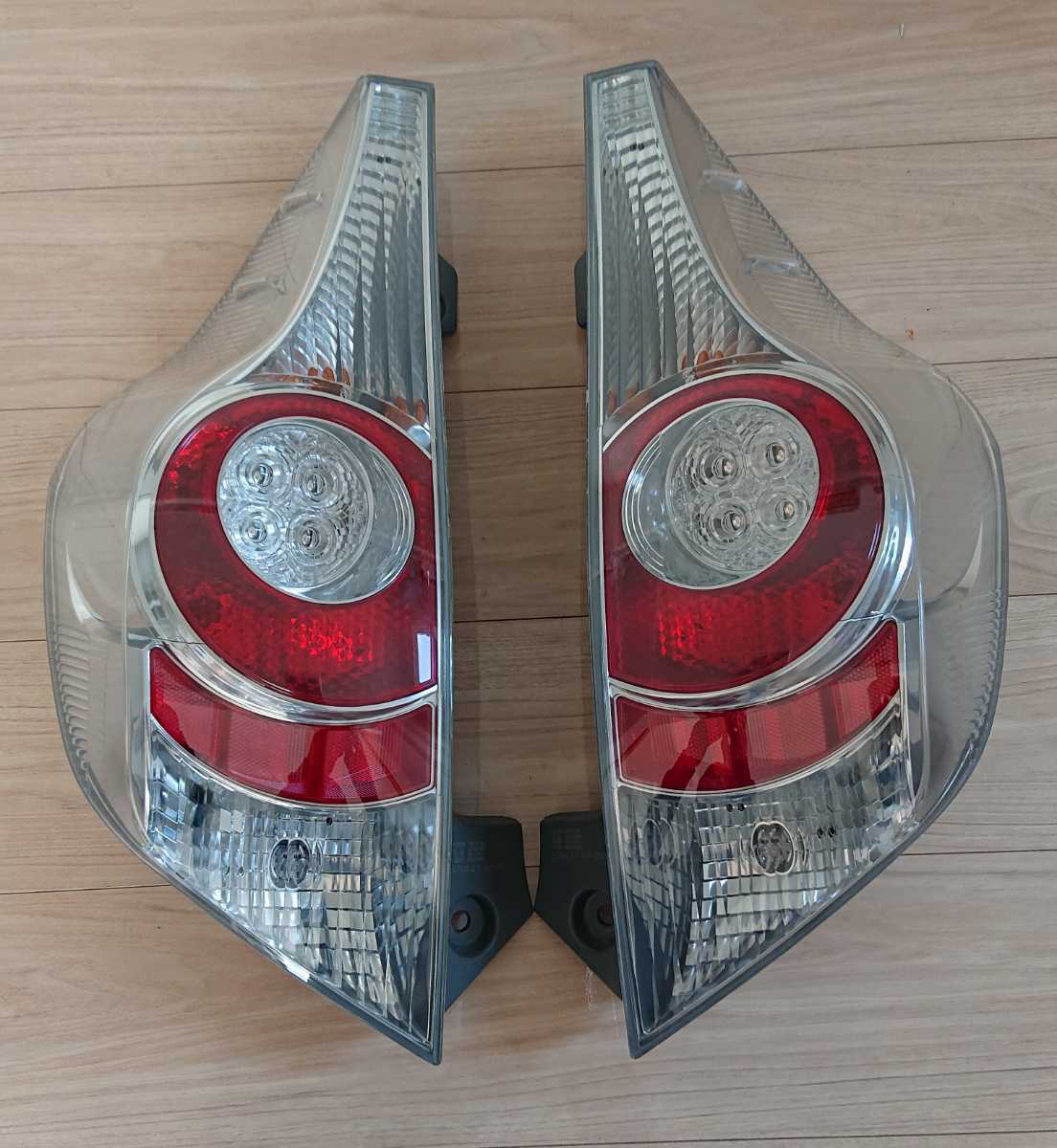 Cheers! アクア　SP Toyota Aqua NHP10 Tail Lamp Light SET OEM Zenki Type STANLEY