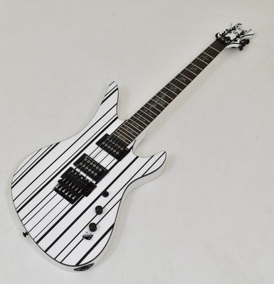 Schecter Synyster Standard FR Guitar White B-Stock 0625