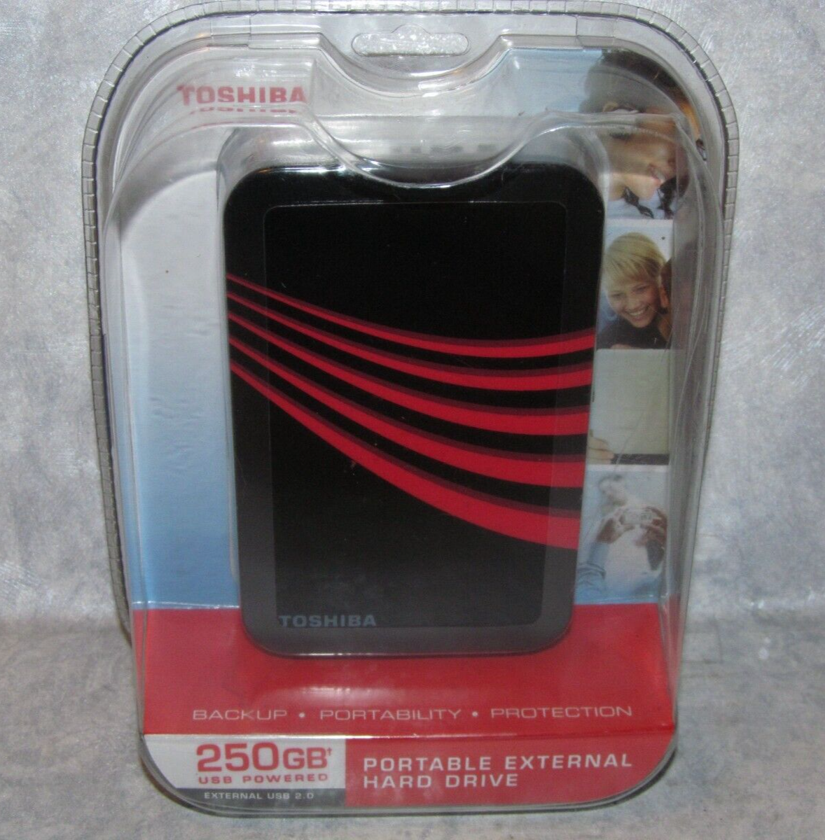 NEW SEALED Toshiba External Hard Drive: 250GB, USB 2.0 - Model HDDR250E03X