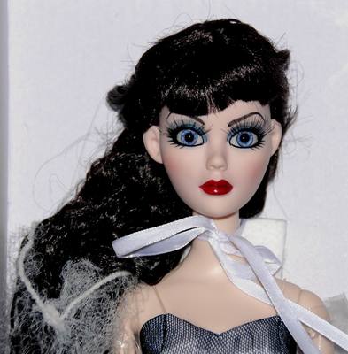 Midnight Lace & And Roses Evangeline Doll NRFB Wilde Imagination Ltd 200