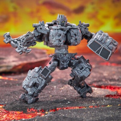 Transformers Legacy United INFERNAC UNIVERSE MAGNEOUS