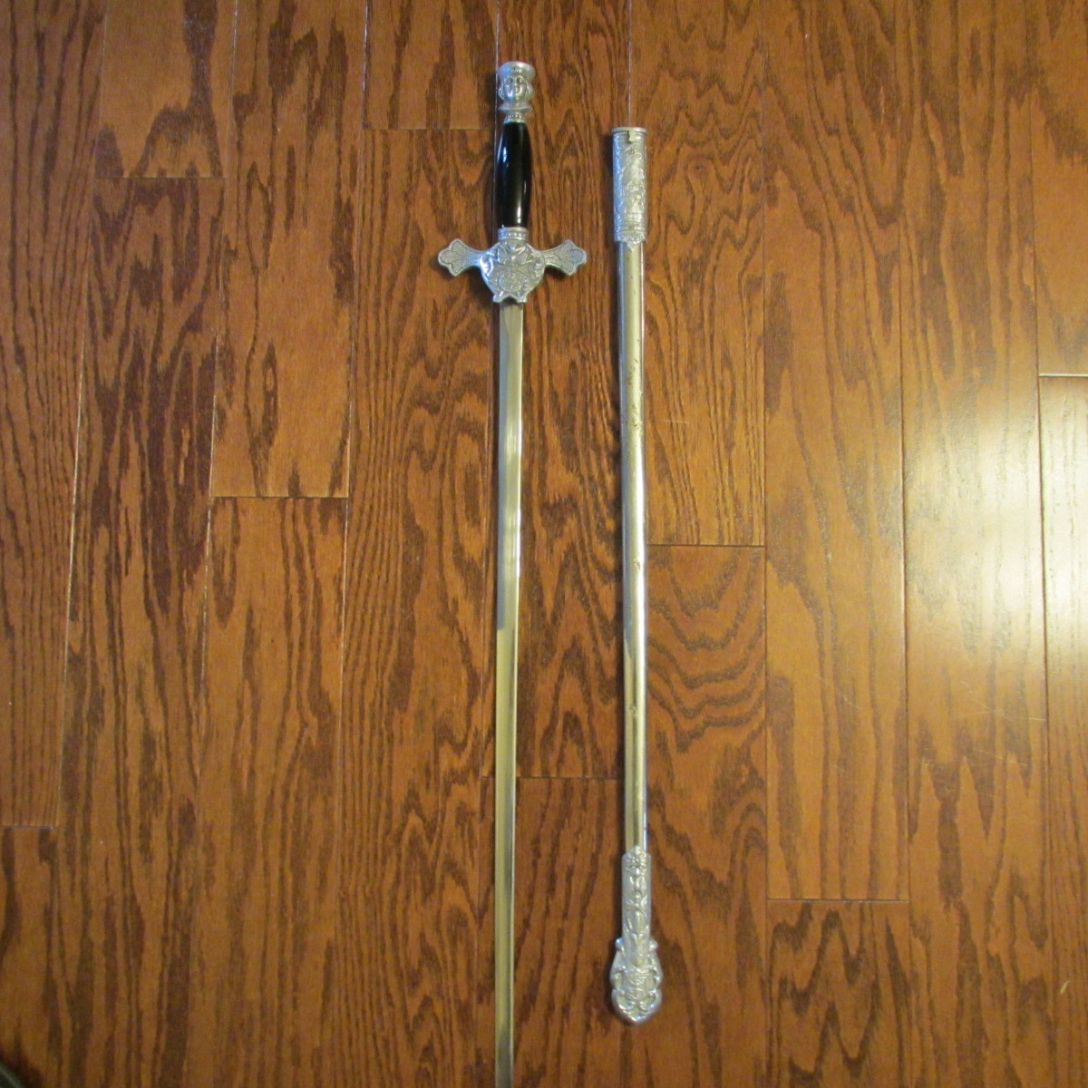 32 Inch Metal Sword with Sheath