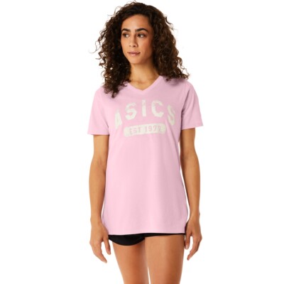 

Женская футболка ASICS с коротким рукавом EST 1977 VNECK TEE 2012A767, 2012A767