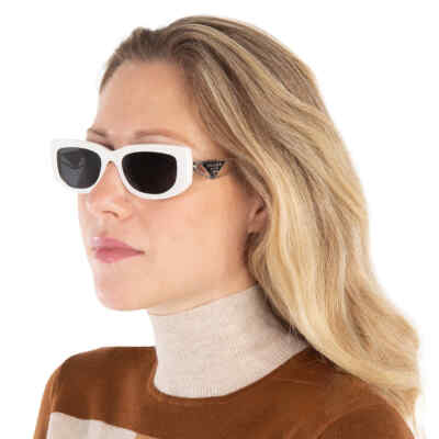 Pre-owned Prada Dark Gray Rectangular Ladies Sunglasses Pr 14ys 1425s0 53 Pr 14ys 1425s0 In Black