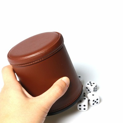 Leather Dice Cup Set Felt Lining Quiet Shaker with 5 Dot Dices for Farkle