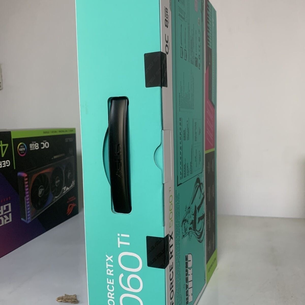 【初音ミク限定】ASUS GeForce RTX 5060 Ti O8G 初音ミク限定】ASUS GeForce RTX 5060 Ti O8G ASUS TX GAMINGTX-RTX