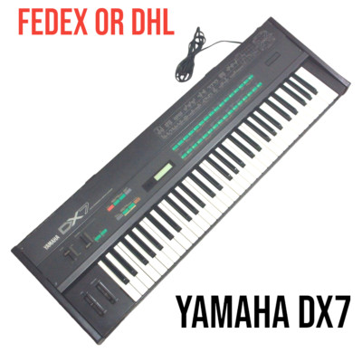 Yamaha DX7 61-keys 16-tone Polyphonic All Digital Synthesizer Used working F/J