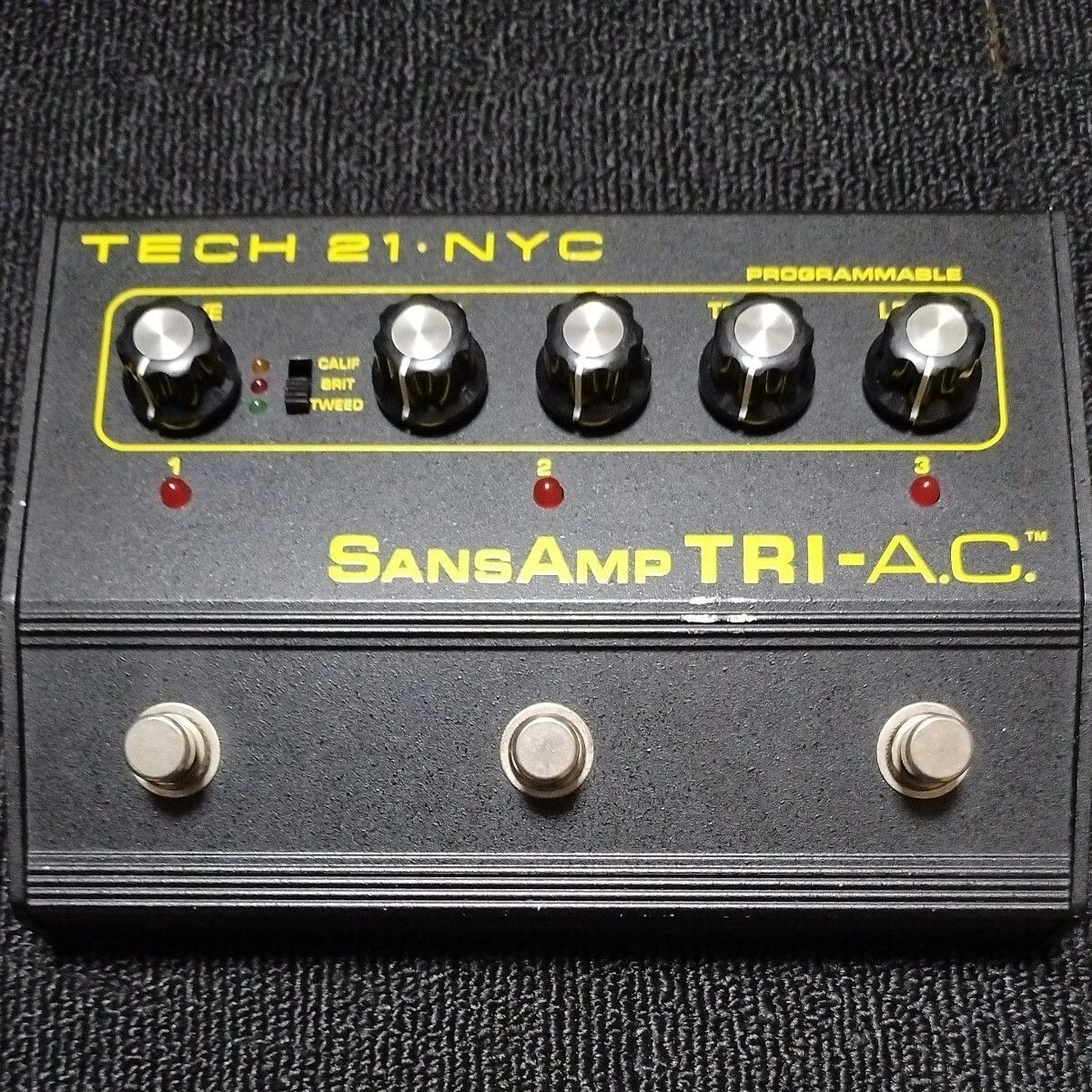 TEGH.21　SansAmp　TRI-AC Tech 21 SansAmp TRI AC Review - The Most Overlooked SansAmp!