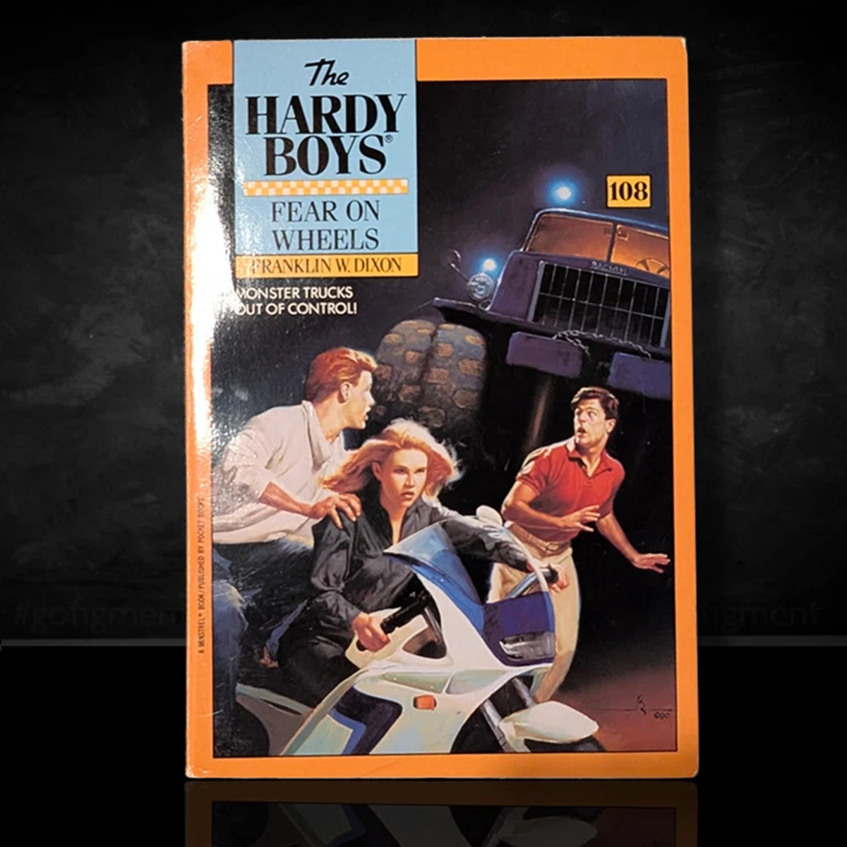 108 Fear on Wheels Hardy Boys Paperback Book 1991 (Sq-Blue)