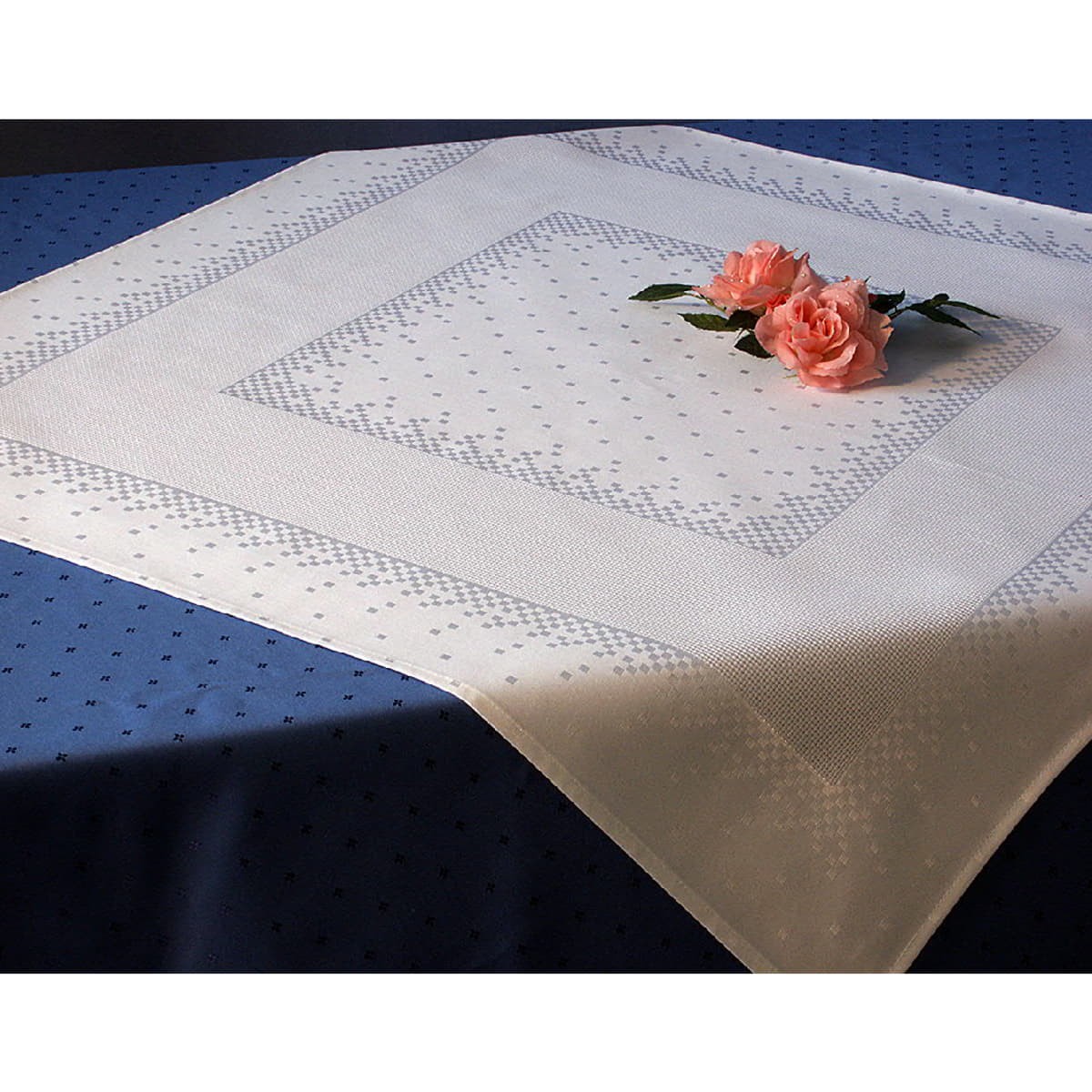Tablecloth „Yucca“ damask with embroidery border in Aida for cross stitch, 80x80