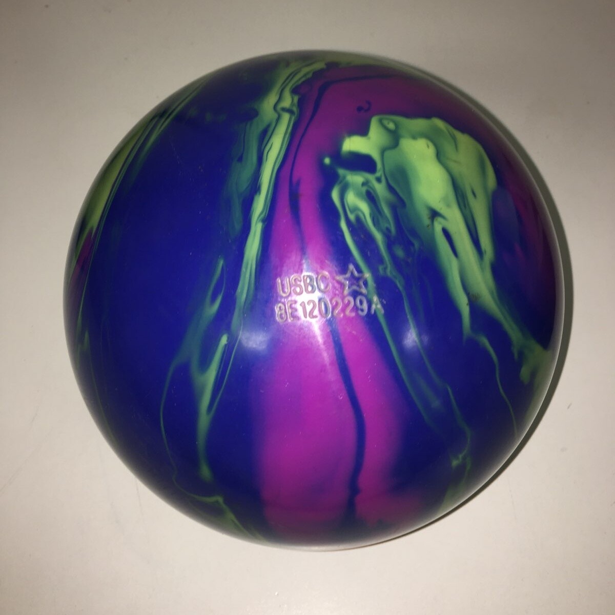 USED 16# Columbia 300 Savage Reactive Resin Bowling Ball - 4 5/8