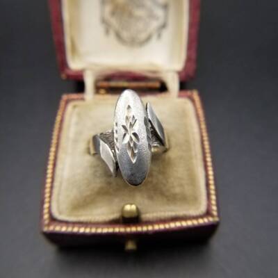 AKB Diamond Cut Oval Top 925 Silver Vintage Flower Ring Silver Ring Stylish