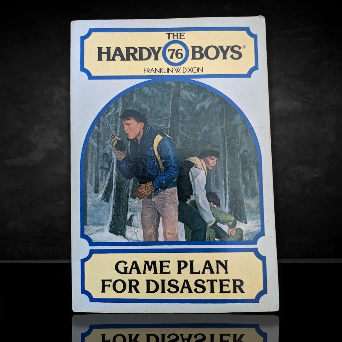 76 Game Plan for Disaster Hardy Boys Paperback Book 1982 (Round)